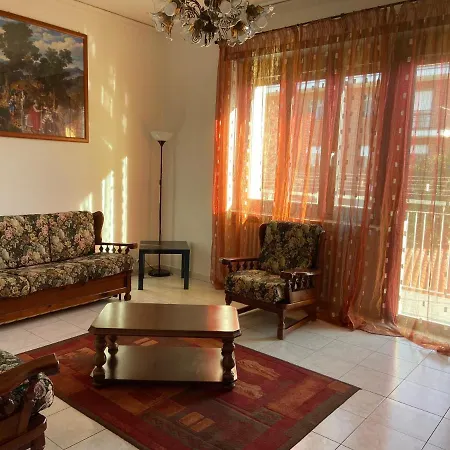 Micini Apartment *